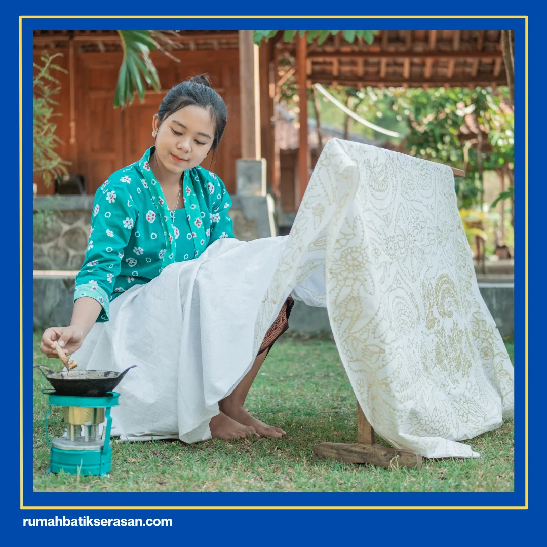 ciri - ciri batik mega mendung